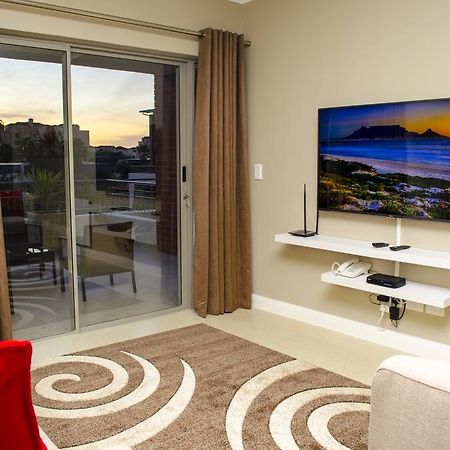 Mayfair Luxury Apartments เคปทาวน์ ภายนอก รูปภาพ