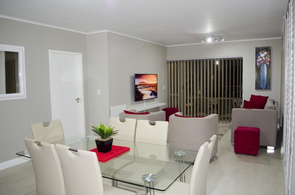 Mayfair Luxury Apartments เคปทาวน์ ภายนอก รูปภาพ