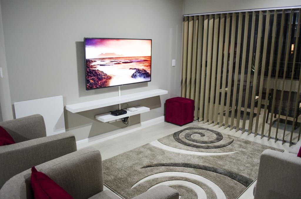 Mayfair Luxury Apartments เคปทาวน์ ภายนอก รูปภาพ