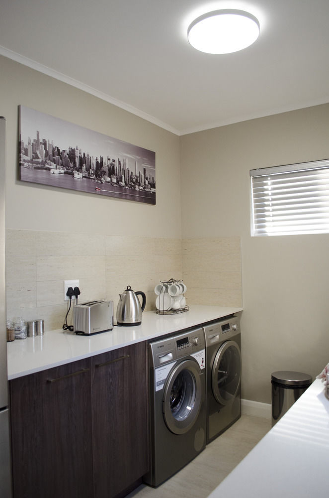 Mayfair Luxury Apartments เคปทาวน์ ภายนอก รูปภาพ